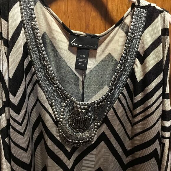 NWOT. Lane Bryant Women’s Size 18/20 Cold Shoulder Blouse - Picture 4 of 11